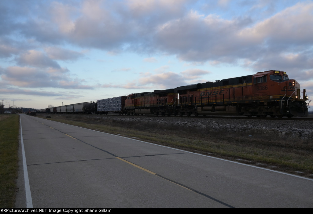 BNSF 8386